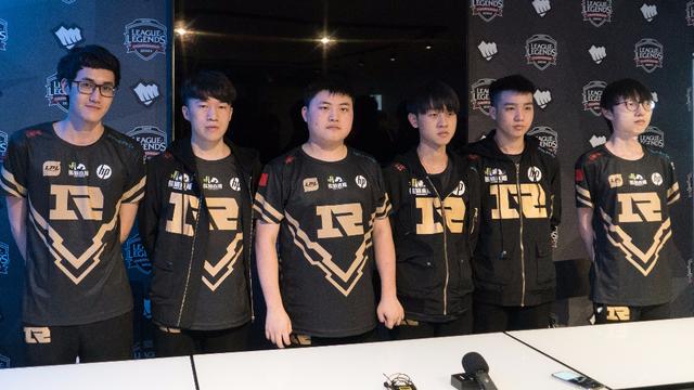 战术多变 战术多变